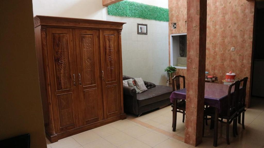 Пурвокерто: Dissa Guest House