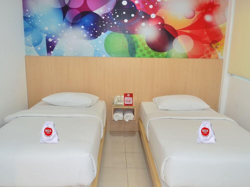 Пеканбару: Nida Rooms Tampan Universitas Riau Hr Subrantas At Mona Plaza Hotel
