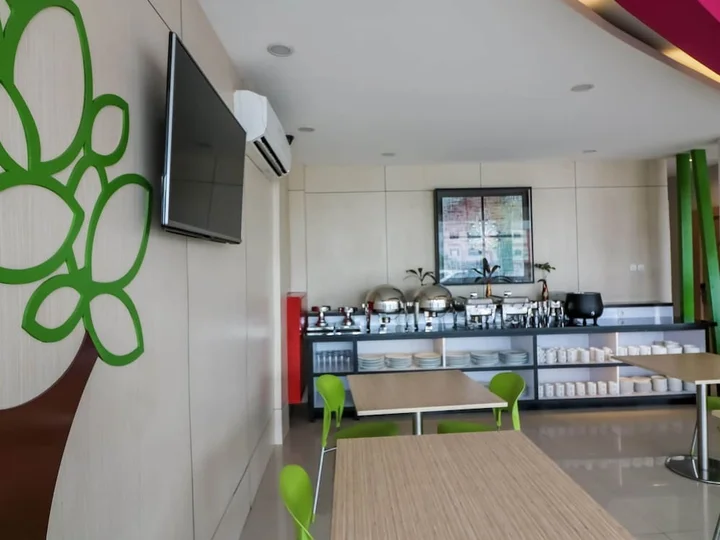Пеканбару: Nida Rooms Tampan Universitas Riau Hr Subrantas At Mona Plaza Hotel