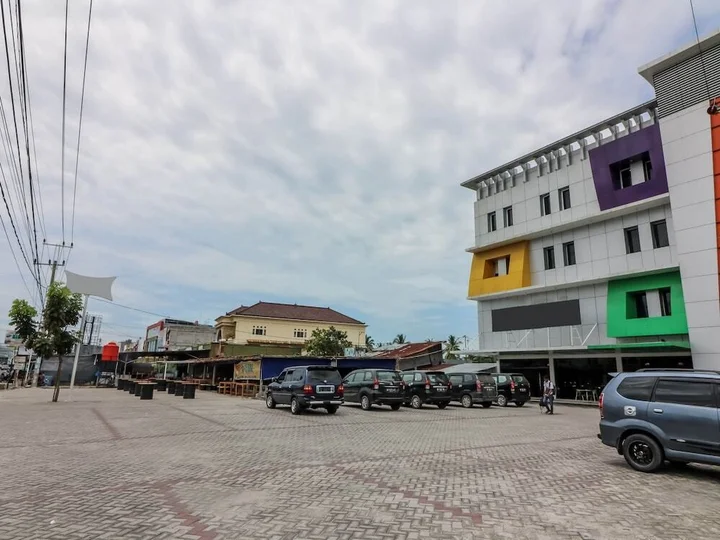 Пеканбару: Nida Rooms Tampan Universitas Riau Hr Subrantas At Mona Plaza Hotel