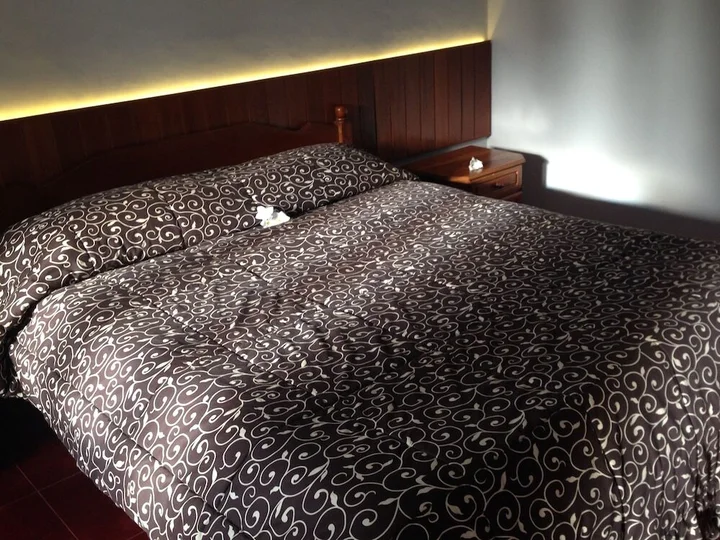Санур Кайя: Agung and Sue Watering Hole I
