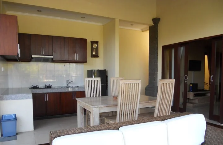 Беноа: Avisara Villa & Guest House