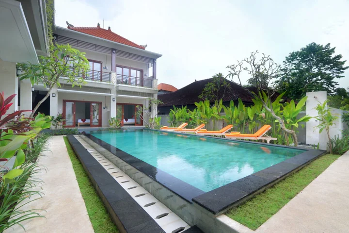 Беноа: Avisara Villa & Guest House