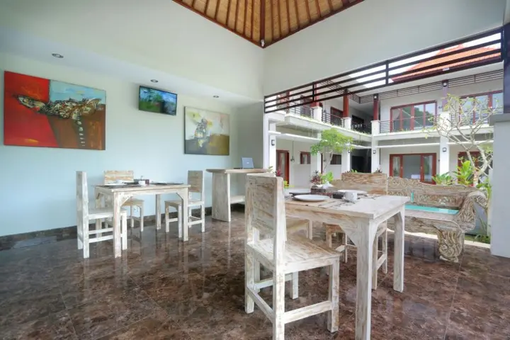 Беноа: Avisara Villa & Guest House