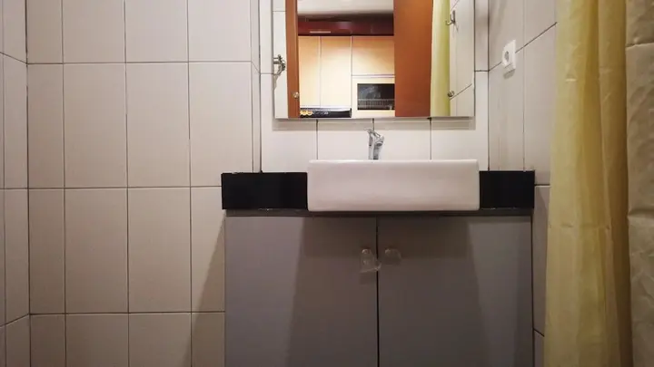 Бандунг: Spacious Studio Room Dago Suites Apartment near ITB