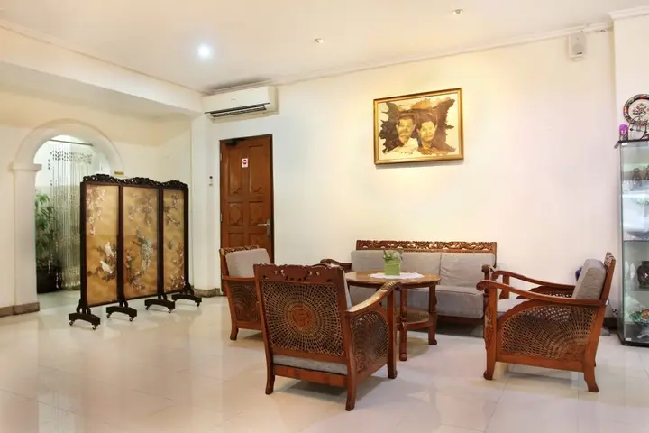 Legok: Oyo 102 Gp Residence