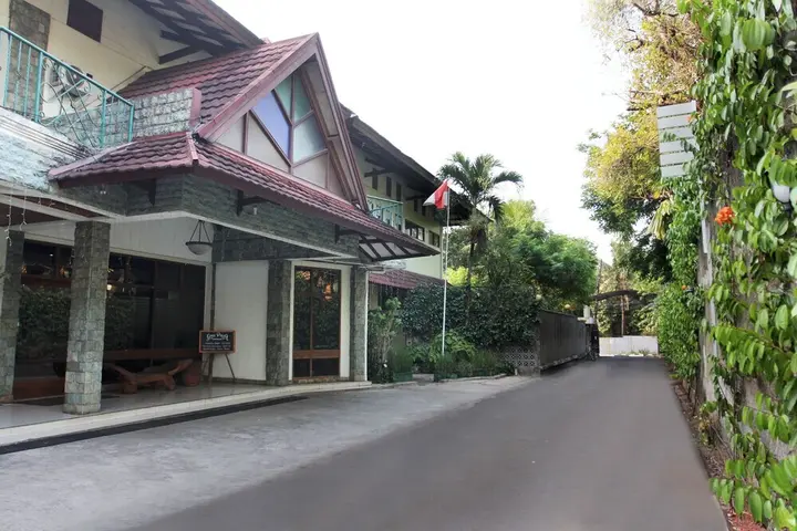 Legok: Oyo 102 Gp Residence