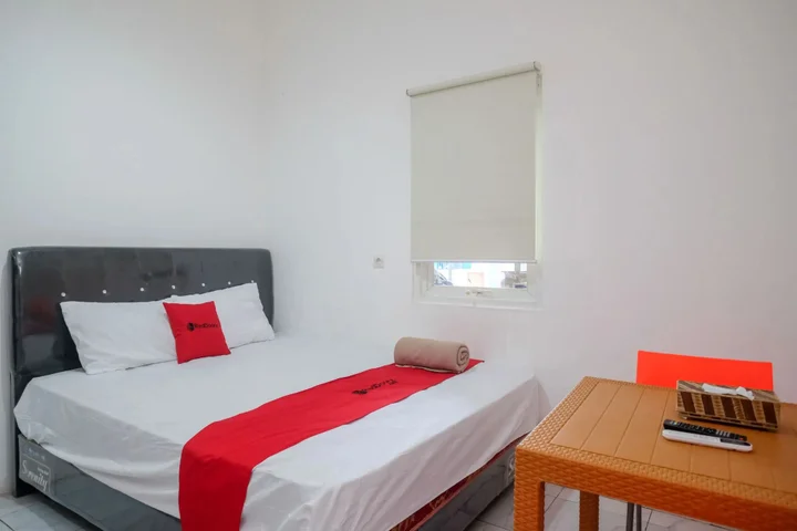 Семаранг: Reddoorz Hostel Near Lawang Sewu Semarang