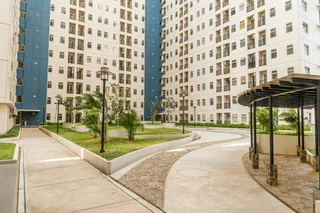 Тангеранг: RedDoorz Apartment @ Ayodhya Tangerang