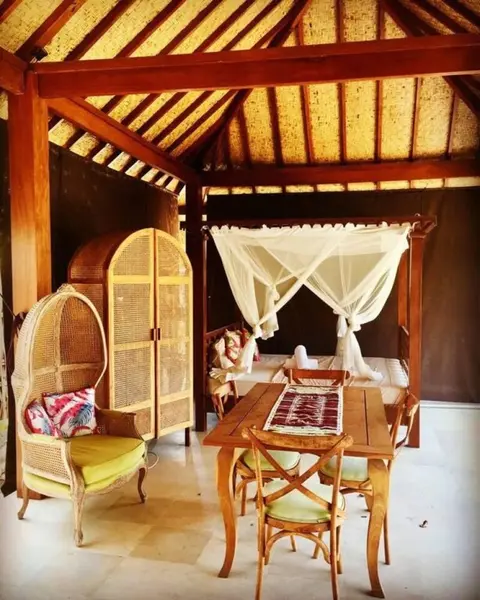 Гили Аир: Estate-like Luxury Pool Villa in Gili Air