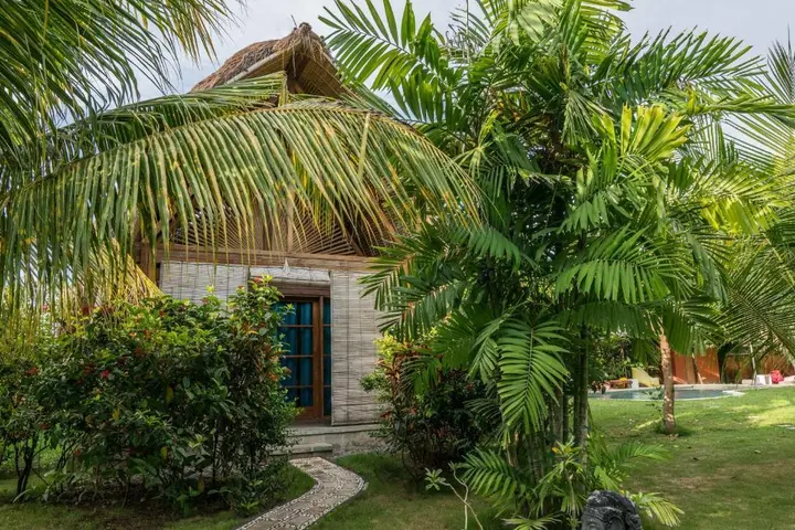 Пемутеран: Rhipidura Bungalows by Phocéa