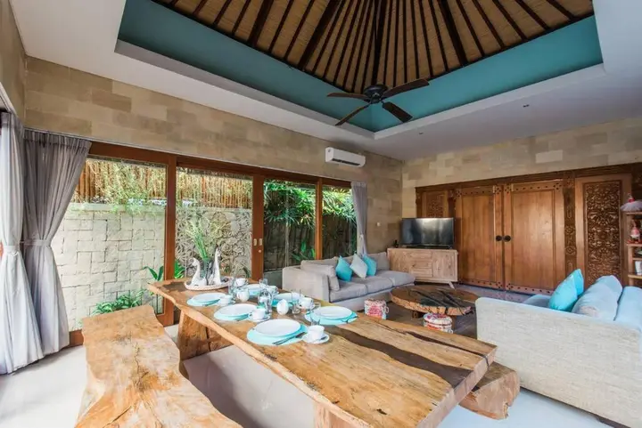 Кута: Villa Lacasa3 -Modern tropical 3BR Villa with butler