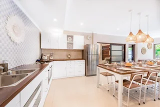 Кута: Villa Aurora - Private 6 BDR Villa in Seminyak, prime Location, Pool & Garden