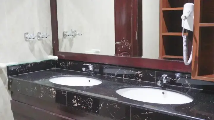 Гили Траванган: Gili Beachfront Suites
