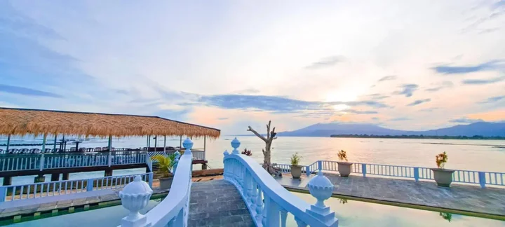 Гили Траванган: Gili Beachfront Suites