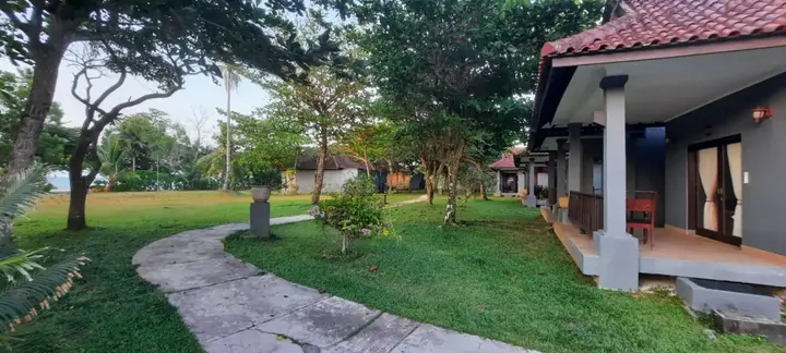 Белитунг: lorin beach resort belitung