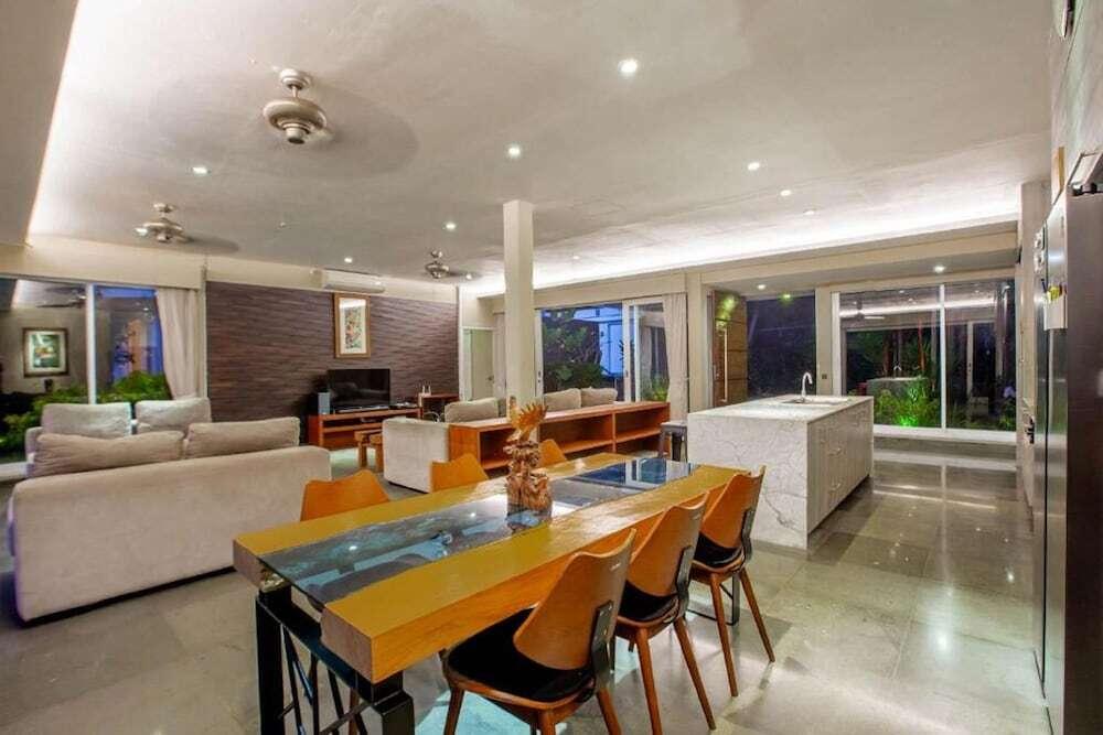 Унгасан: Luxury 3BR Kahuripan Villa
