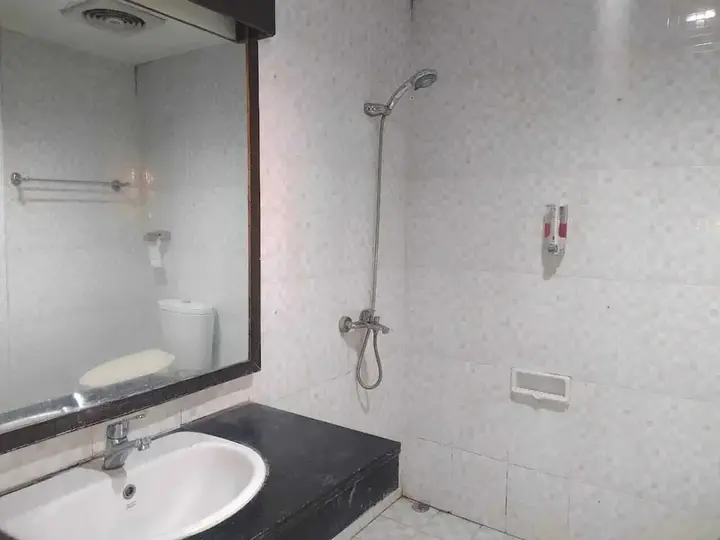 Чиребон: Islamic Guest House At Taqwa