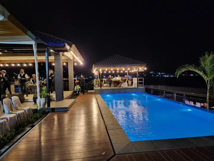 Озеро Тоба: Purnama Balige Hotel & Resto