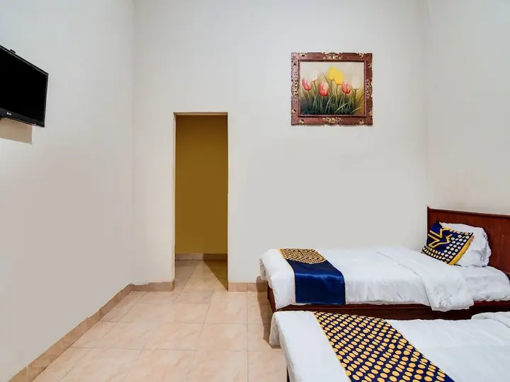 Джамби: OYO 92024 Green Hotel