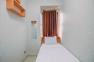 Депок: Stylish And Comfy 2Br At Transpark Cibubur Apartment