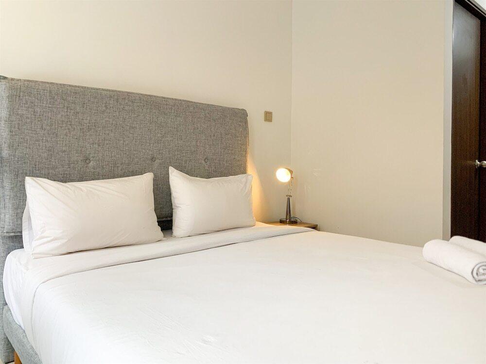 Депок: Elegant Studio At Transpark Cibubur Apartment Near Shopping Mall