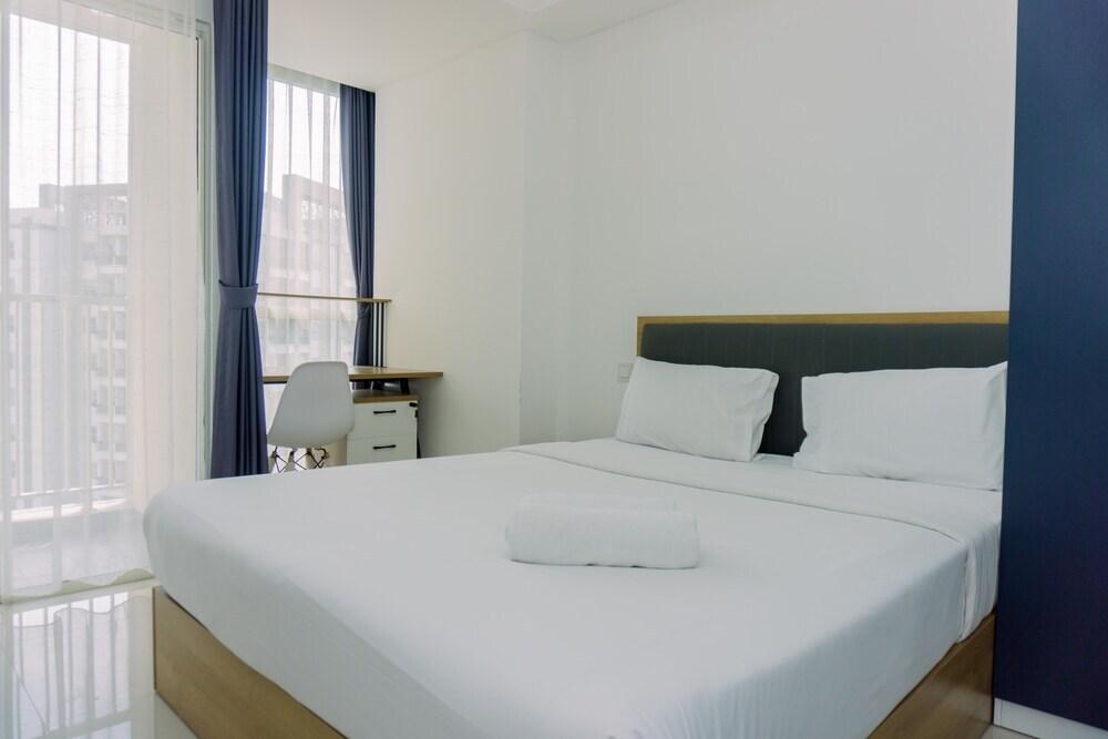 Good Deal And Homey Studio Pacific Garden Apartment — фото 1