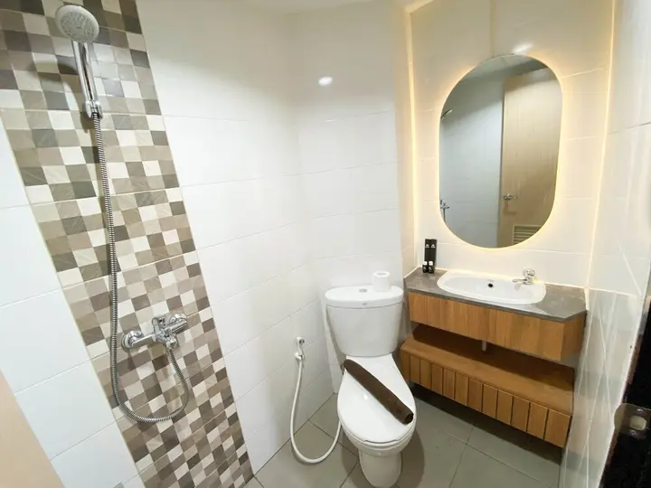 Семаранг: Cozy And Tidy 1Br The Alton Apartment
