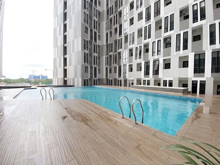Семаранг: Cozy And Tidy 1Br The Alton Apartment
