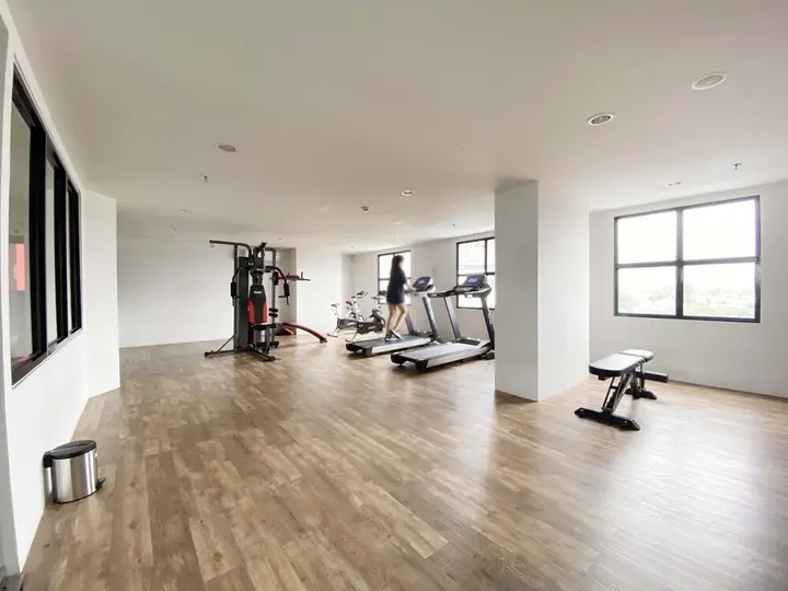 Семаранг: Cozy And Tidy 1Br The Alton Apartment
