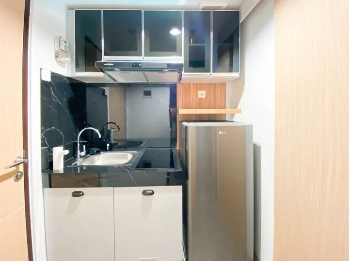 Семаранг: Cozy And Tidy 1Br The Alton Apartment