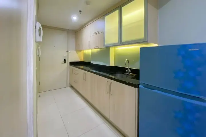 Семаранг: Cozy Studio Apartment At 21St Floor Warhol (W/R) Residences