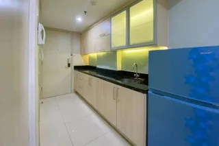 Семаранг: Cozy Studio Apartment At 21St Floor Warhol (W/R) Residences