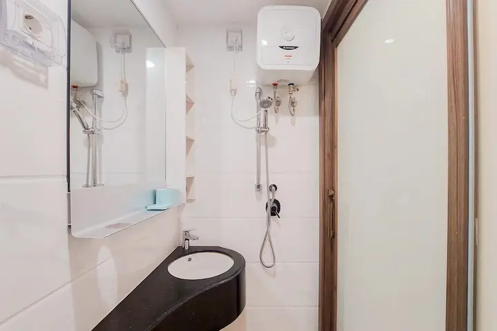 Legok: Simply Look And Restful Studio Sky House Bsd Apartment