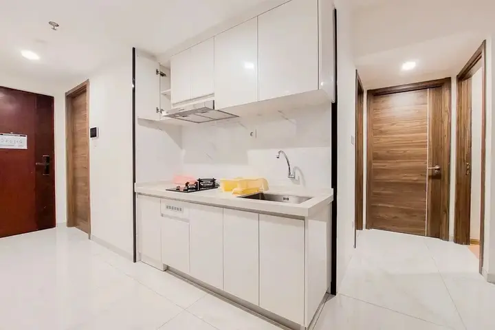 Legok: Spacious And Modern 3Br At Sky House Bsd Apartment