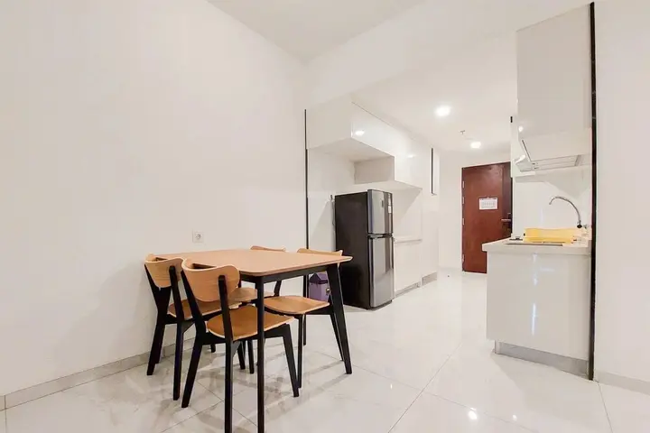 Legok: Spacious And Modern 3Br At Sky House Bsd Apartment
