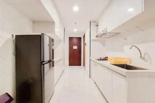 Legok: Spacious And Modern 3Br At Sky House Bsd Apartment
