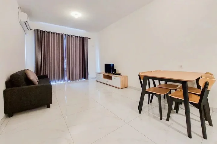 Legok: Spacious And Modern 3Br At Sky House Bsd Apartment