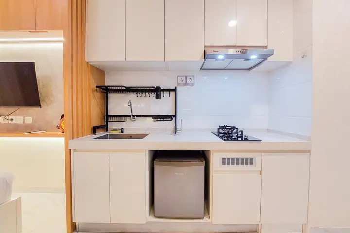 Legok: Homey And Best Choice Studio Apartment Sky House Bsd