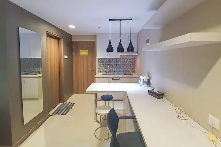Депок: Elegant And Cozy Studio Student Park Apartment