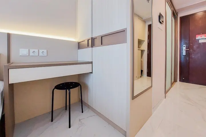 Legok: Cozy And Best Deal Studio Room Sky House Bsd Apartment