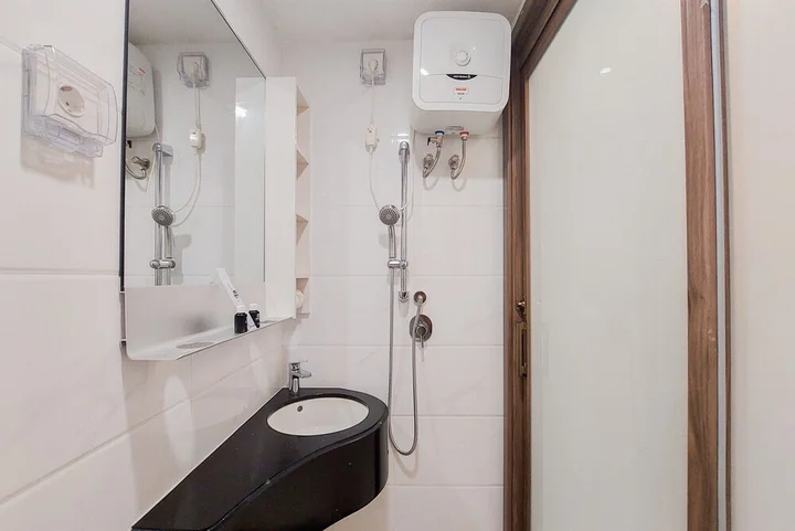 Legok: Cozy And Best Deal Studio Room Sky House Bsd Apartment