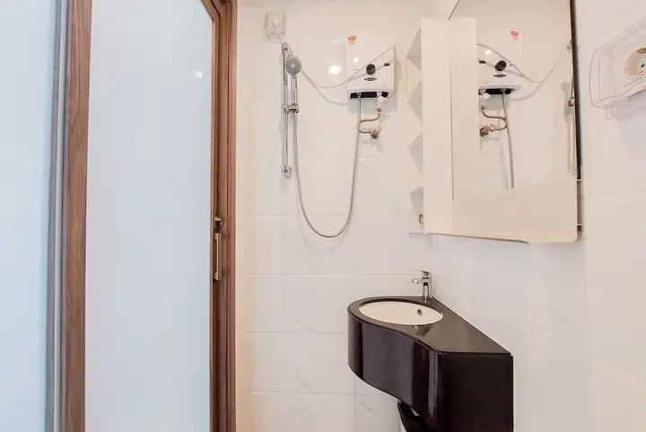 New Furnished Studio Room Sky House Alam Sutera Apartment — фото 5