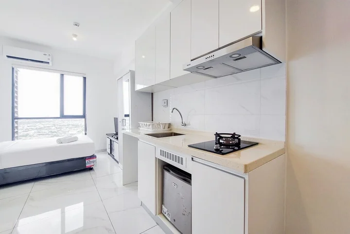 Тангеранг: New Furnished Studio Room Sky House Alam Sutera Apartment