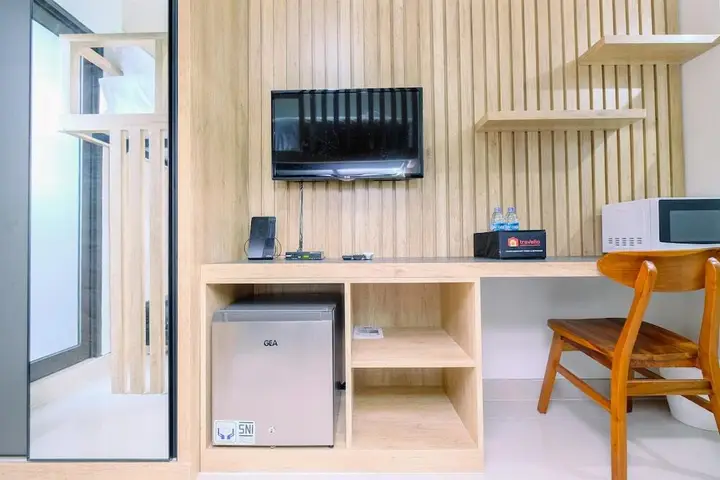 Minimalist And Good Deal Studio Transpark Cibubur Apartment — фото 3