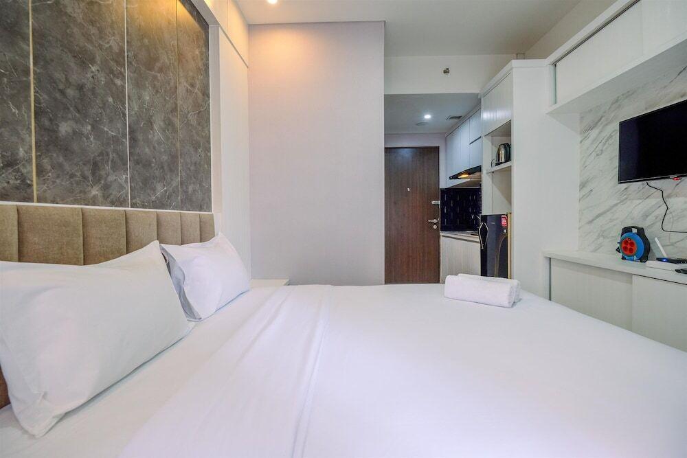 Best Deal And Comfortable Studio At Transpark Cibubur Apartment Near Mall — фото 3