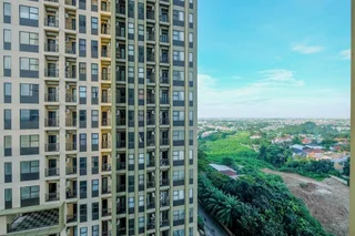 Депок: Best Deal And Comfortable Studio At Transpark Cibubur Apartment Near Mall