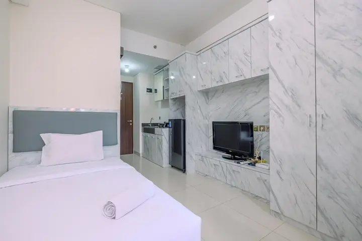 Депок: Best Cozy And Nice Studio At 1St Floor Transpark Cibubur Apartment