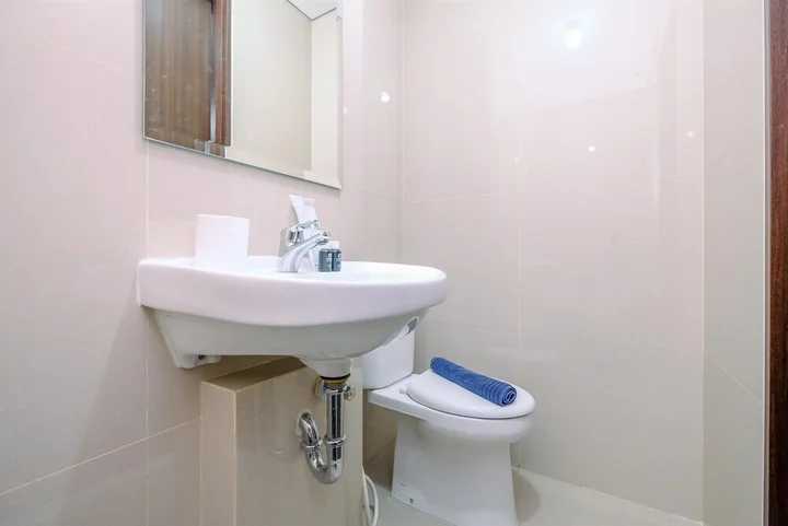 Депок: Best Cozy And Nice Studio At 1St Floor Transpark Cibubur Apartment