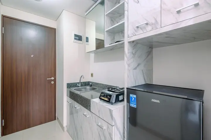 Депок: Best Cozy And Nice Studio At 1St Floor Transpark Cibubur Apartment